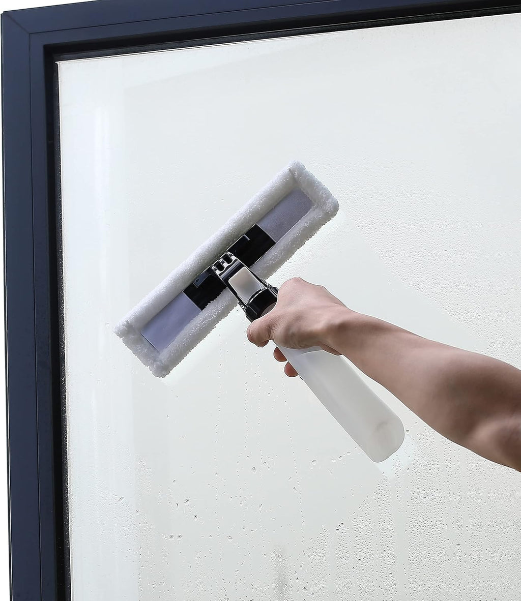 Cordless, rechargeable, automatic portable glass cleaner